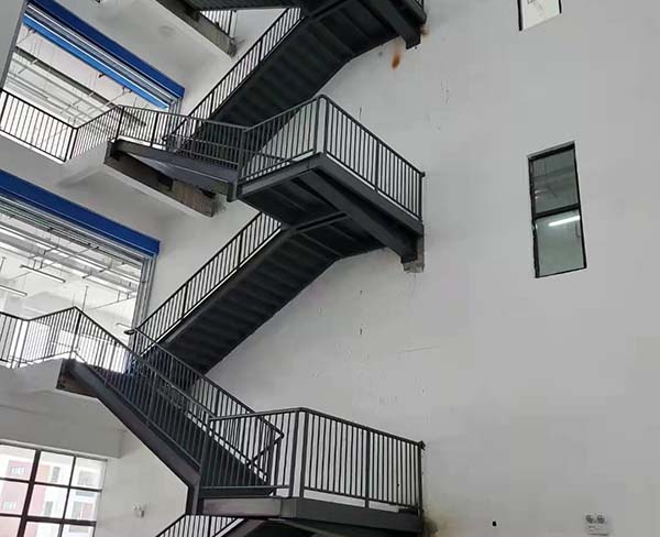 鋼結構樓梯